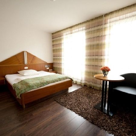 Classic Hotel カールスト エクステリア 写真